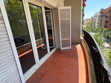 Wohnung mit Balkon zum Verkauf in Carrer de Barcelona