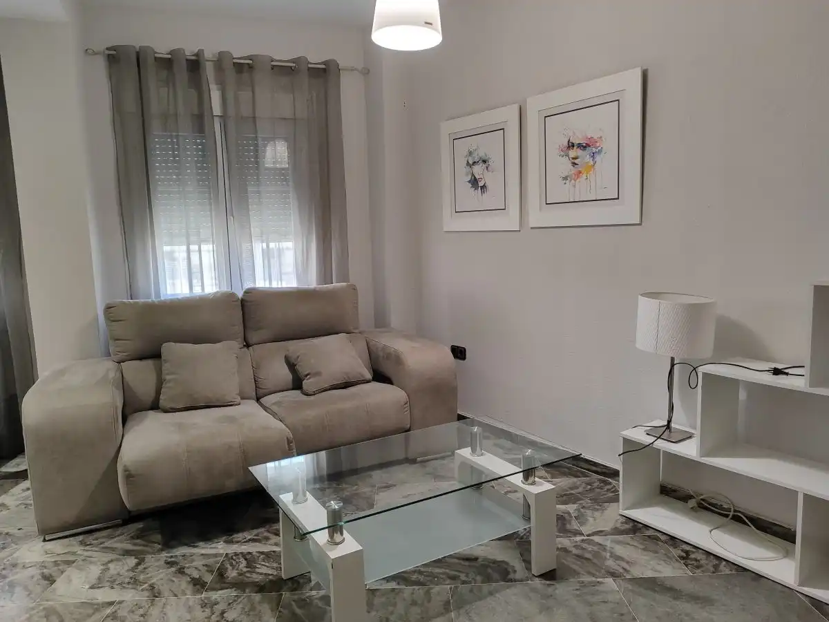 Sala de estar de Piso de alquiler en Huelva con Aire acondicionado, Amueblado y Balcón