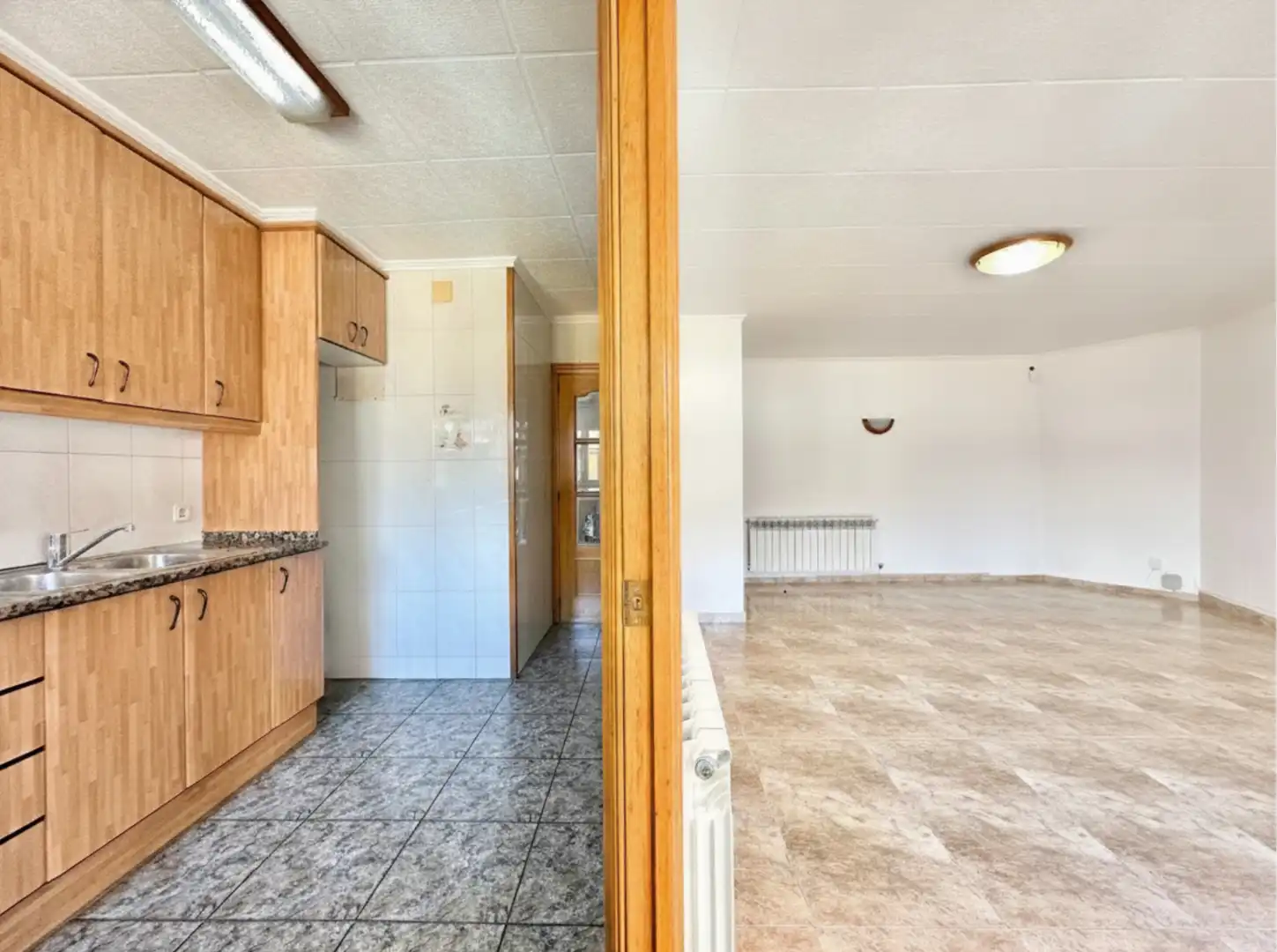 Kitchen of Flat for sale in Torelló  with Heating, Terrace and Storage room