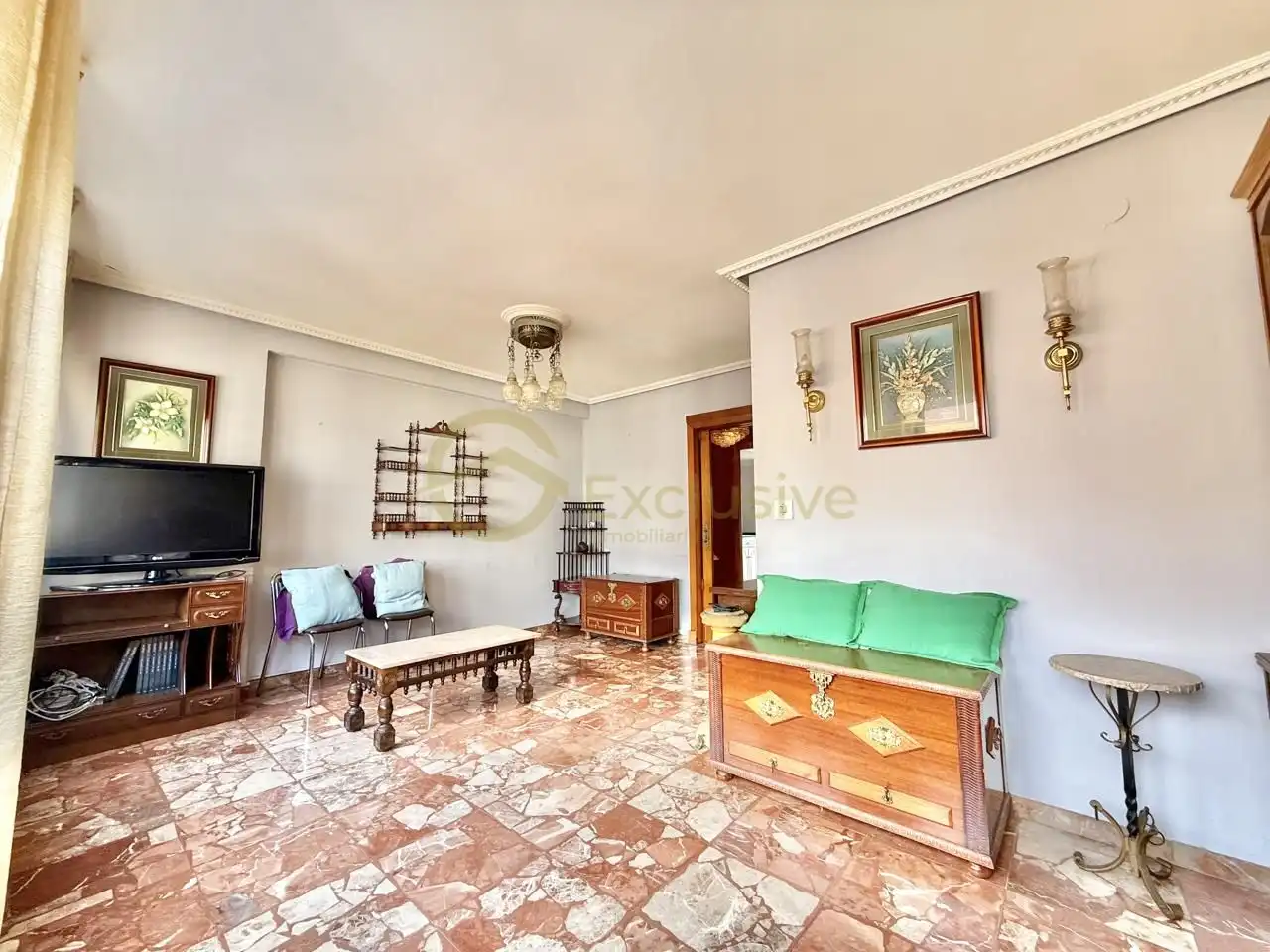 Sala de estar de Piso en venta en Pravia con Calefacción, Parquet y Terraza