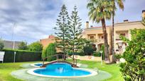 Jardí de Casa adosada en venda en Torredembarra amb Aire condicionat, Terrassa i Balcó