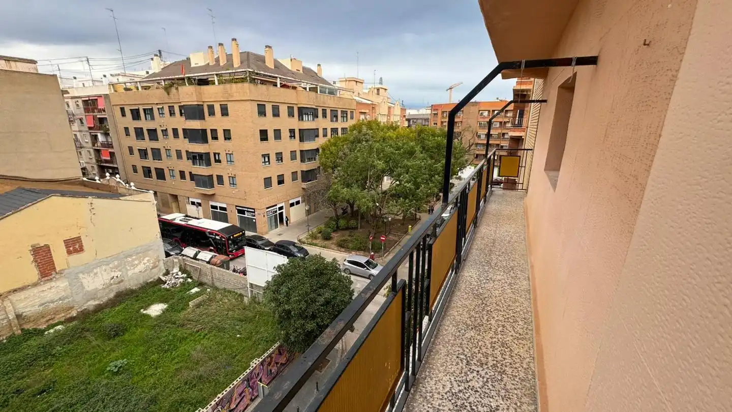 Habitación en Mestre Marçal, Torrefiel