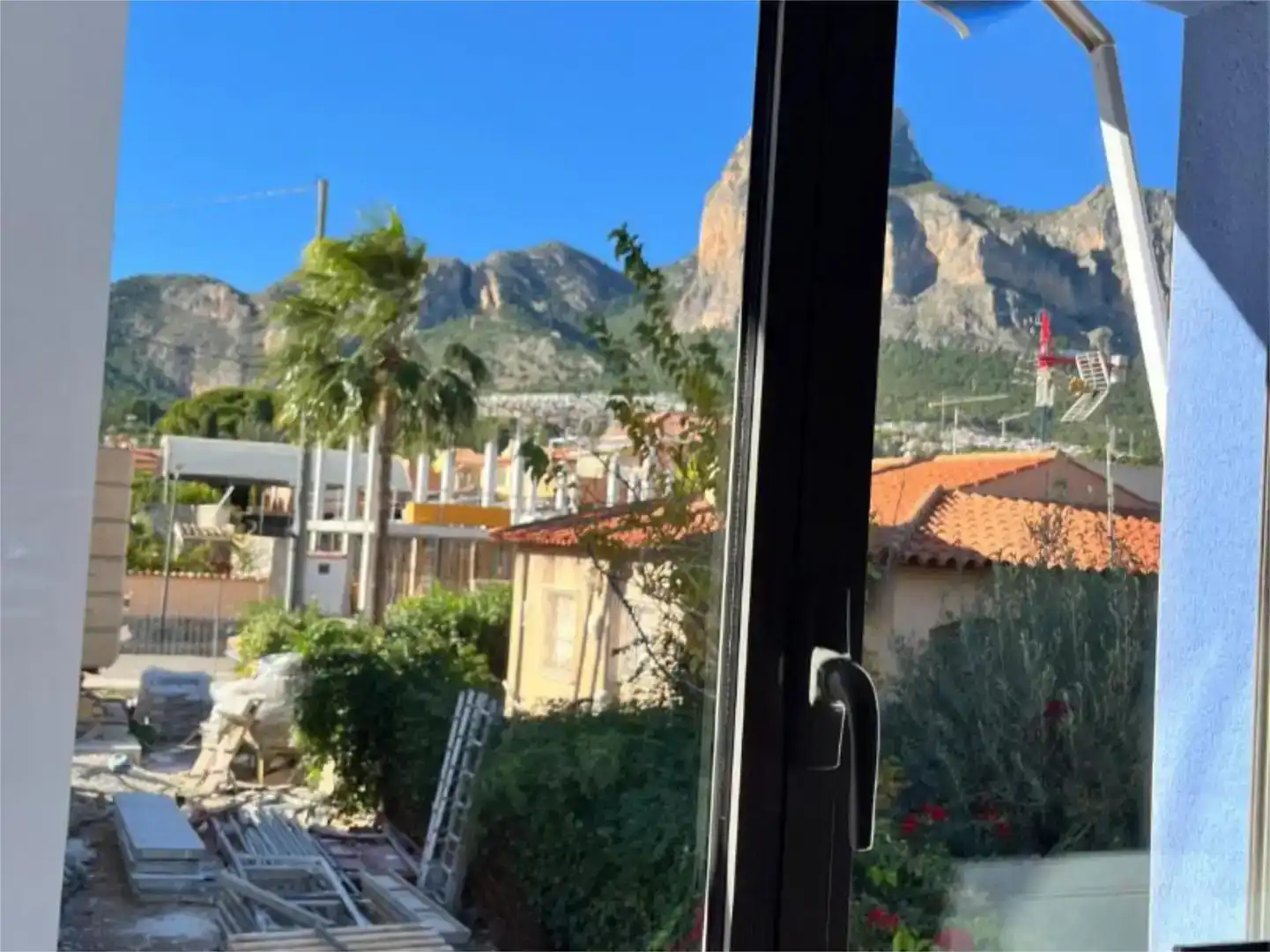 Vista exterior de Piso en venta en Polop con Aire acondicionado, Trastero y Balcón