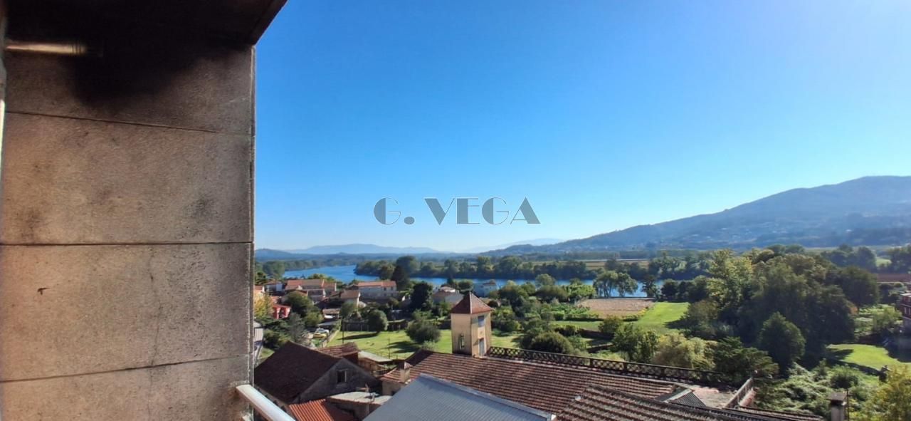 Terraza de Piso en venta en Tui con Calefacción, Parquet y Balcón