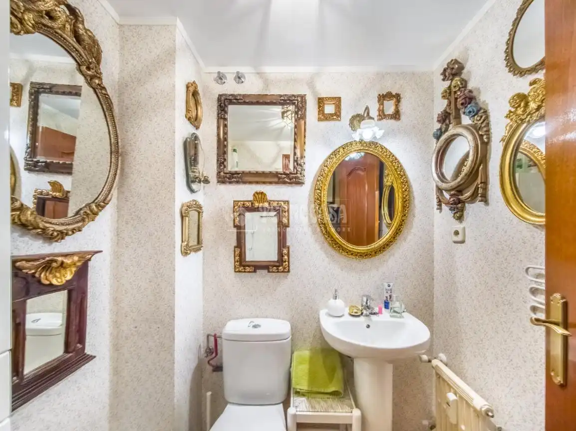 Baño de Piso en venta en Madrid con Aire acondicionado, Calefacción y Parquet