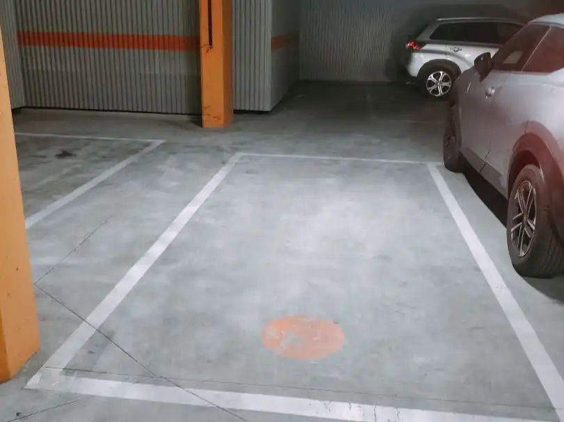 Parking of Garage for rent in Leganés