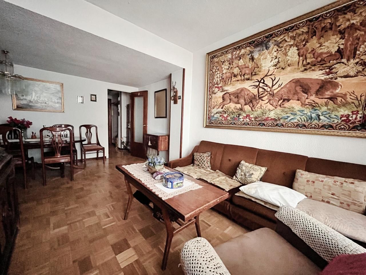 Sala d'estar de Pis en venda en  Madrid Capital amb Terrassa