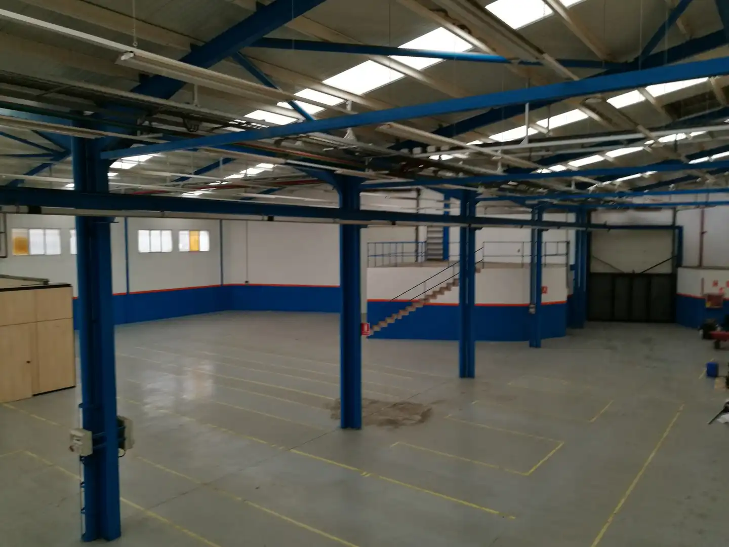 Nau industrial de lloguer en Sant Joan Despí