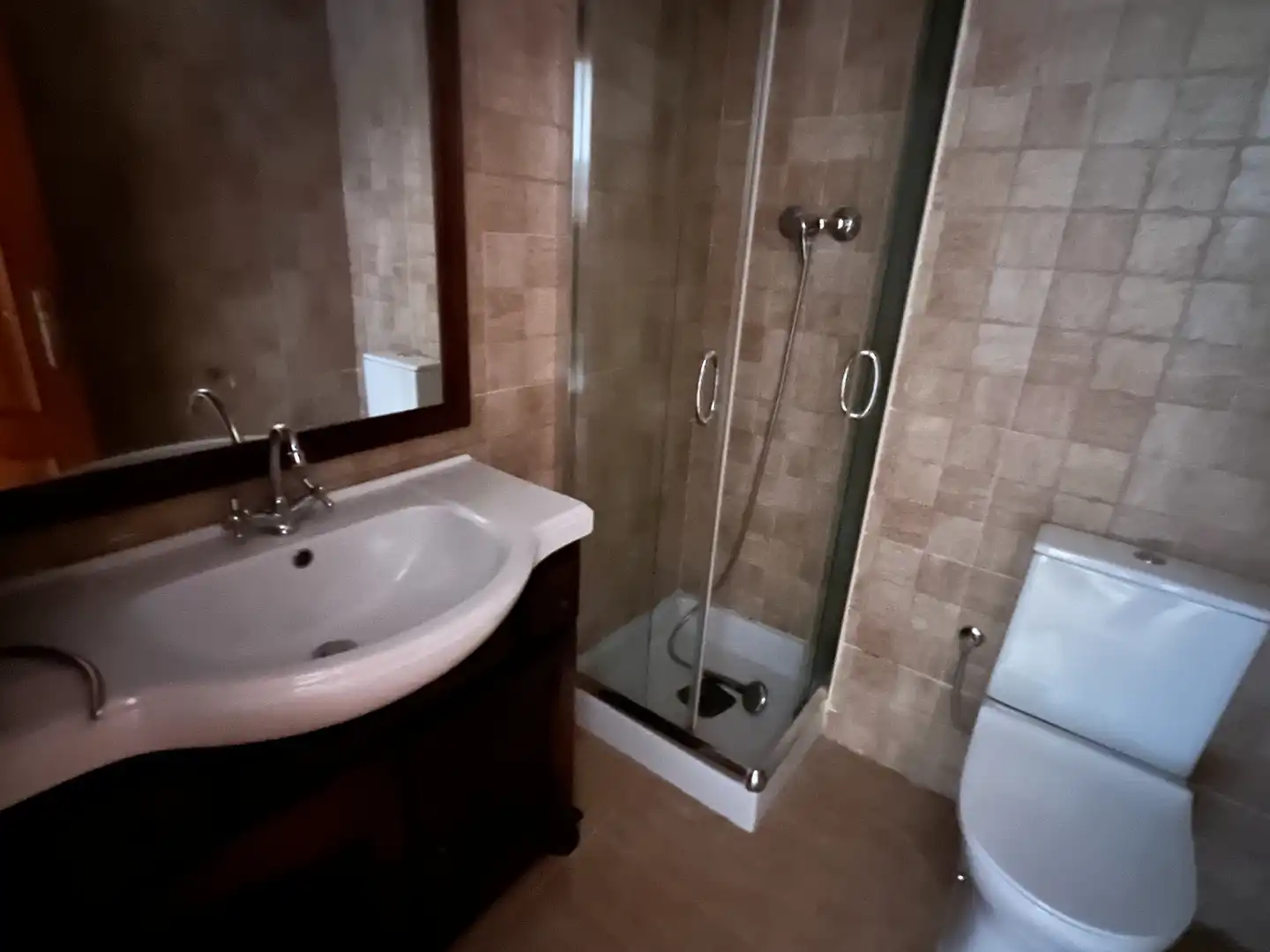 Badezimmer von Erdgeschoss zum Verkauf in Tarragona mit Heizung und Terrasse