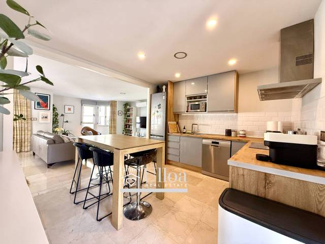 Piso en Venta en Calle del Pintor Aparicio en Ensanche - Diputación