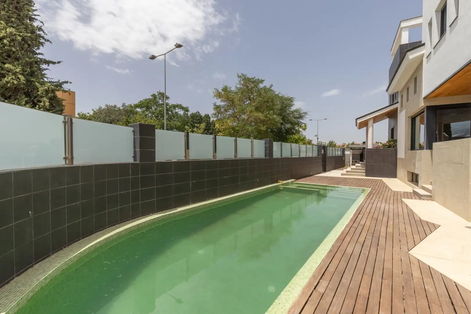 Detached house with pool for sale in Urbanizacion El Carmelo, imagen 3