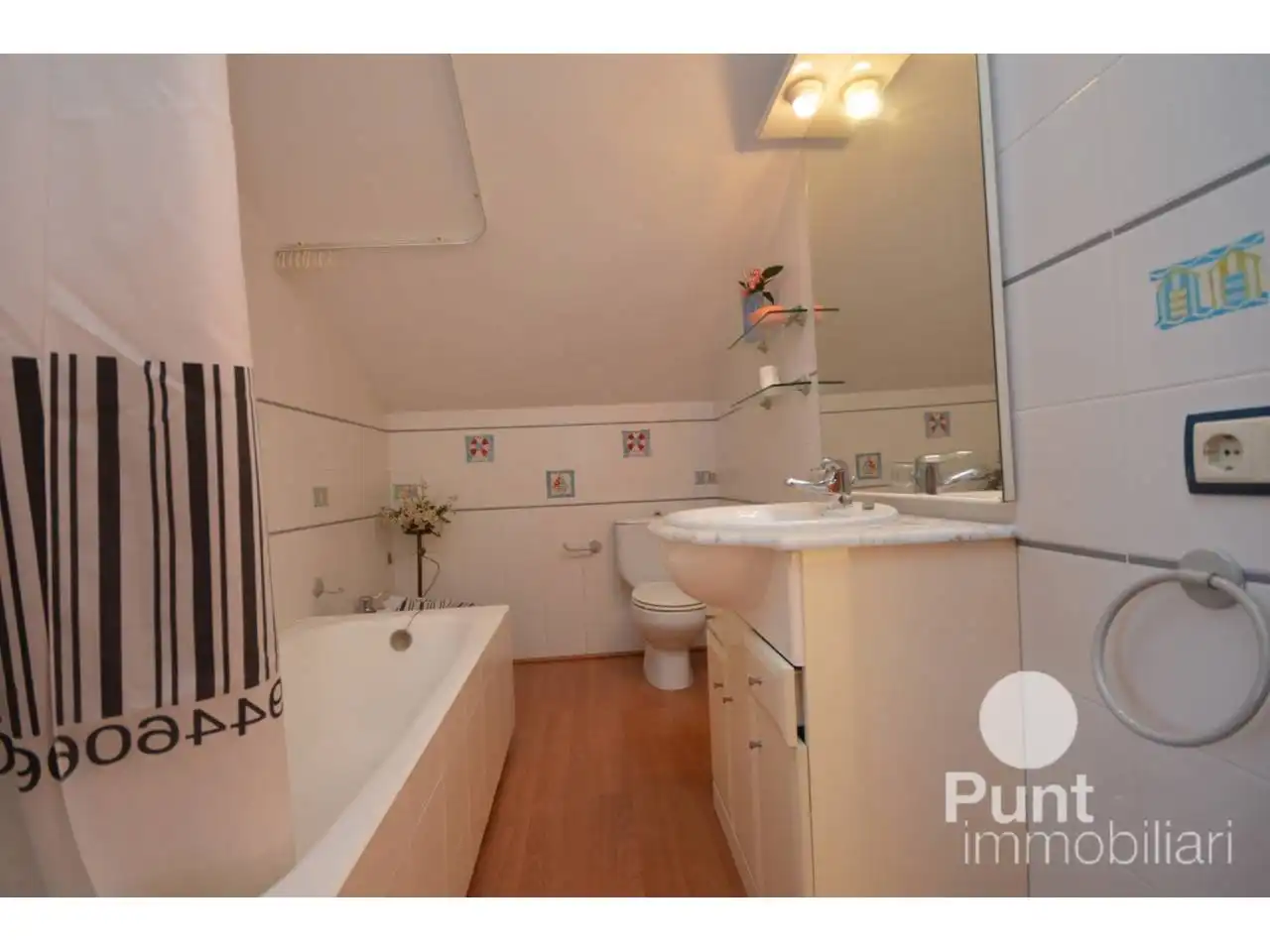 Bathroom of Detached homes for sale in Premià de Dalt  with Air Conditioner, Heating and Private garden