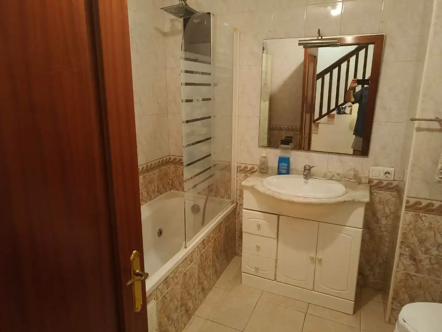 Bany de Pis en venda en Olesa de Montserrat amb Aire condicionat