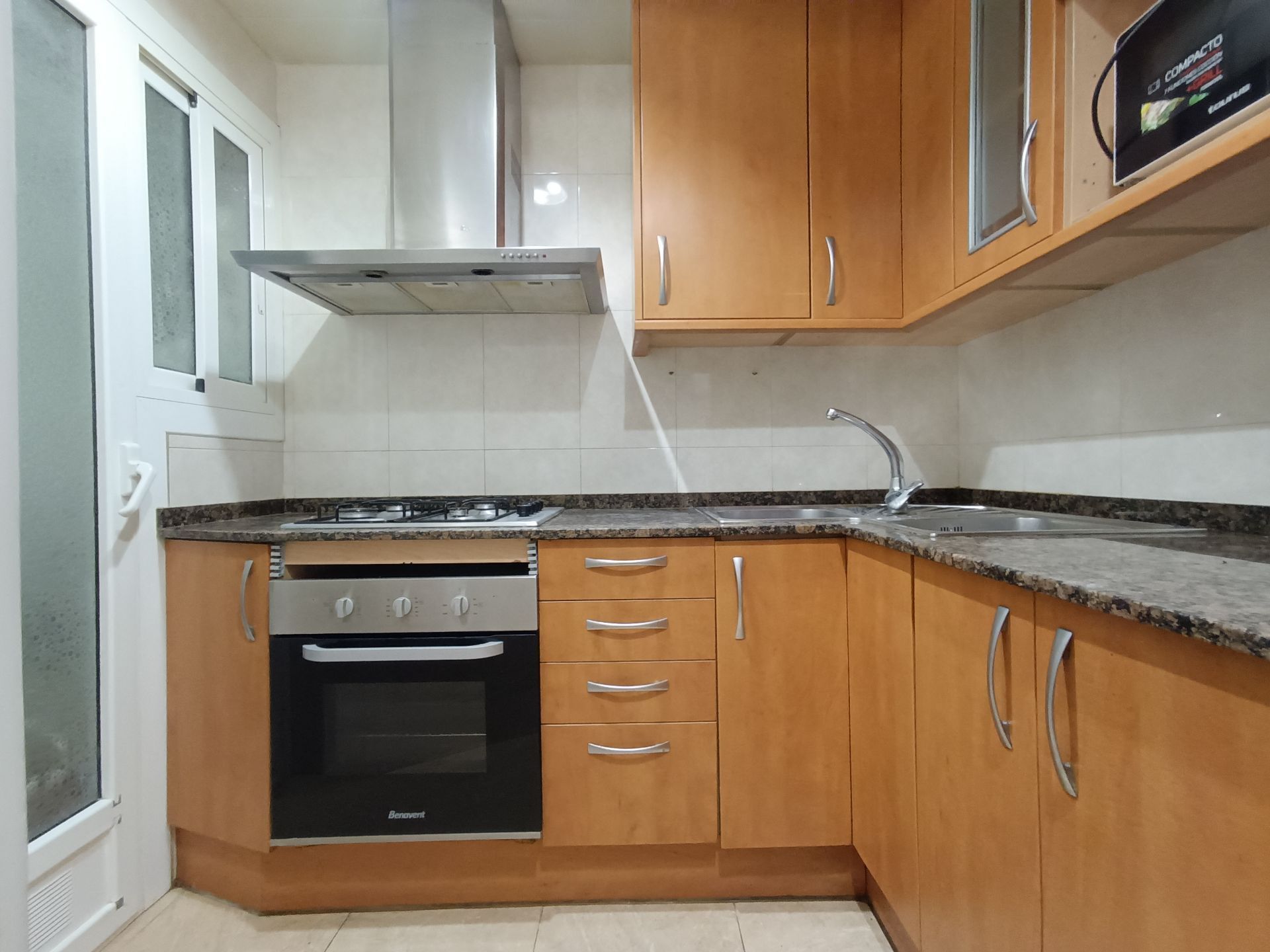 Kitchen of Flat for sale in Badalona