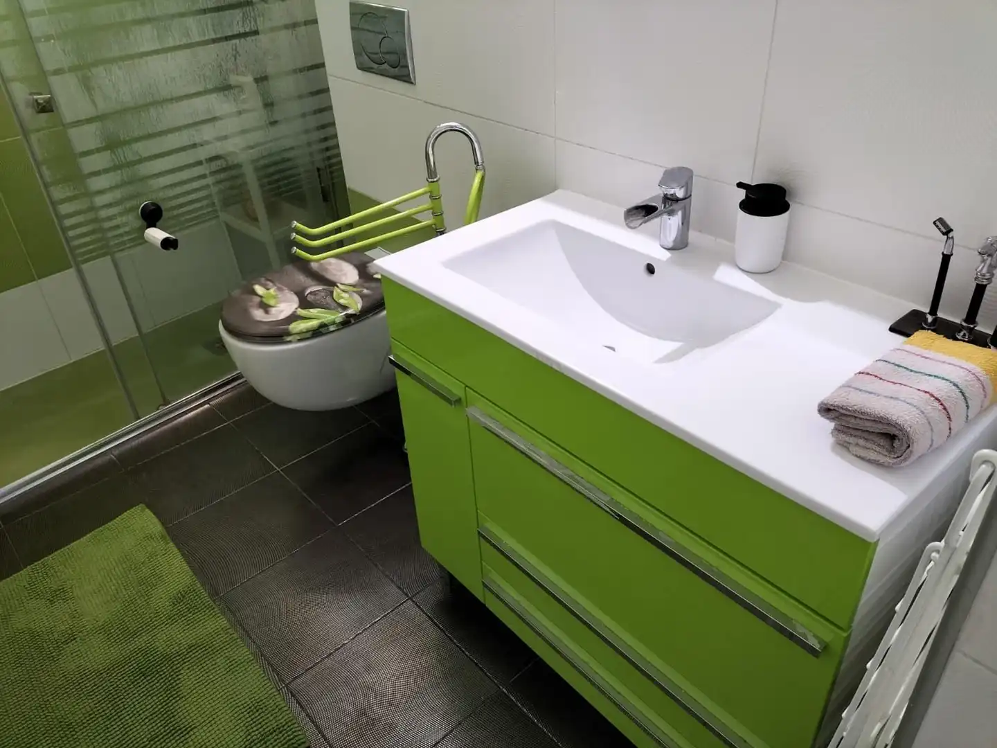 Bathroom of Flat for rent in Venta de Baños, Palencia