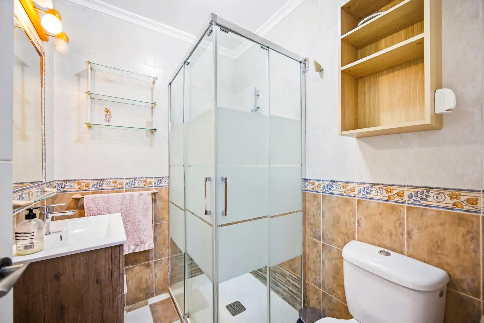 Baño de Casa o chalet en venta en Chiclana de la Frontera con Aire acondicionado, Calefacción y Jardín privado