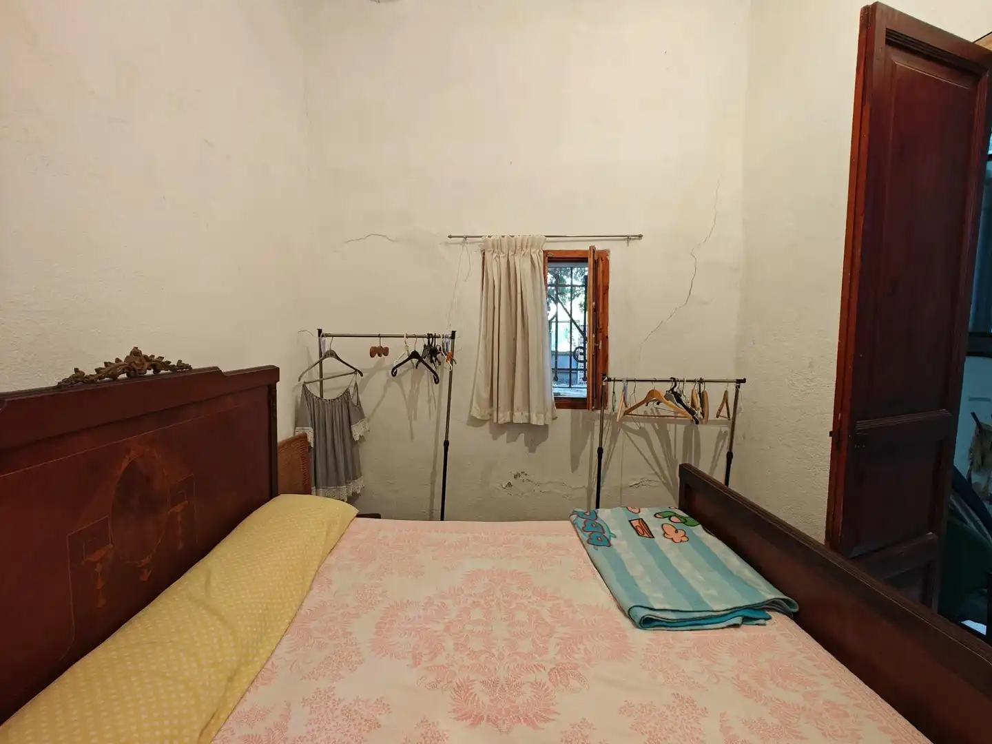 Habitación de Edificio en venta en Dos Aguas
