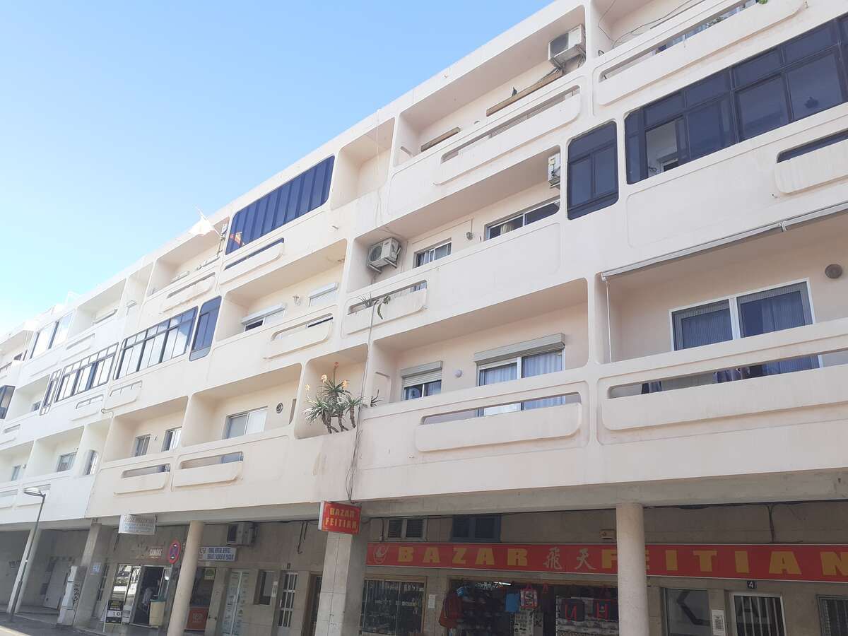 Exterior view of Flat for sale in Arrecife  with Storage room, Furnished and Oven
