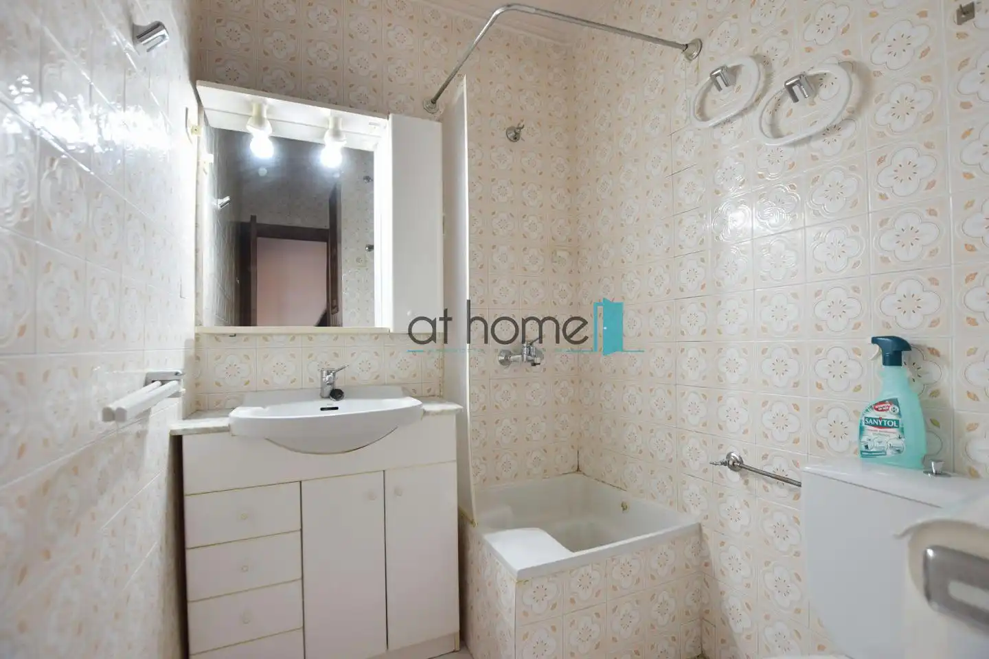 Baño de Piso en venta en Valencia con Aire acondicionado