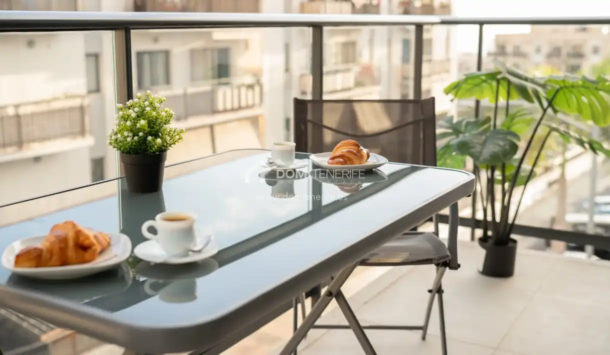 Terraza de Piso en venta en Adeje con Terraza, Trastero y Piscina