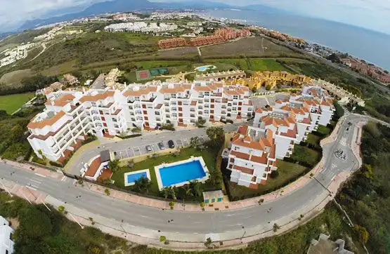 Vista exterior de Ático en venta en Manilva con Calefacción, Terraza y Trastero
