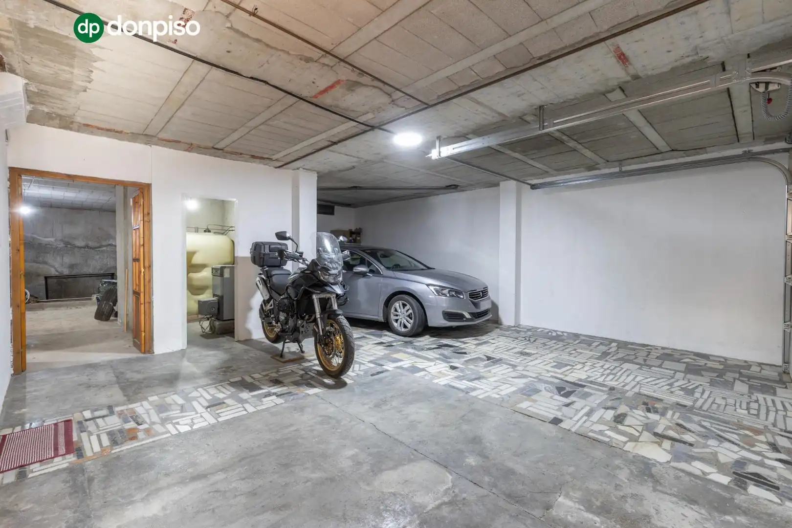 Parking of Houses for sale in Láchar, Granada