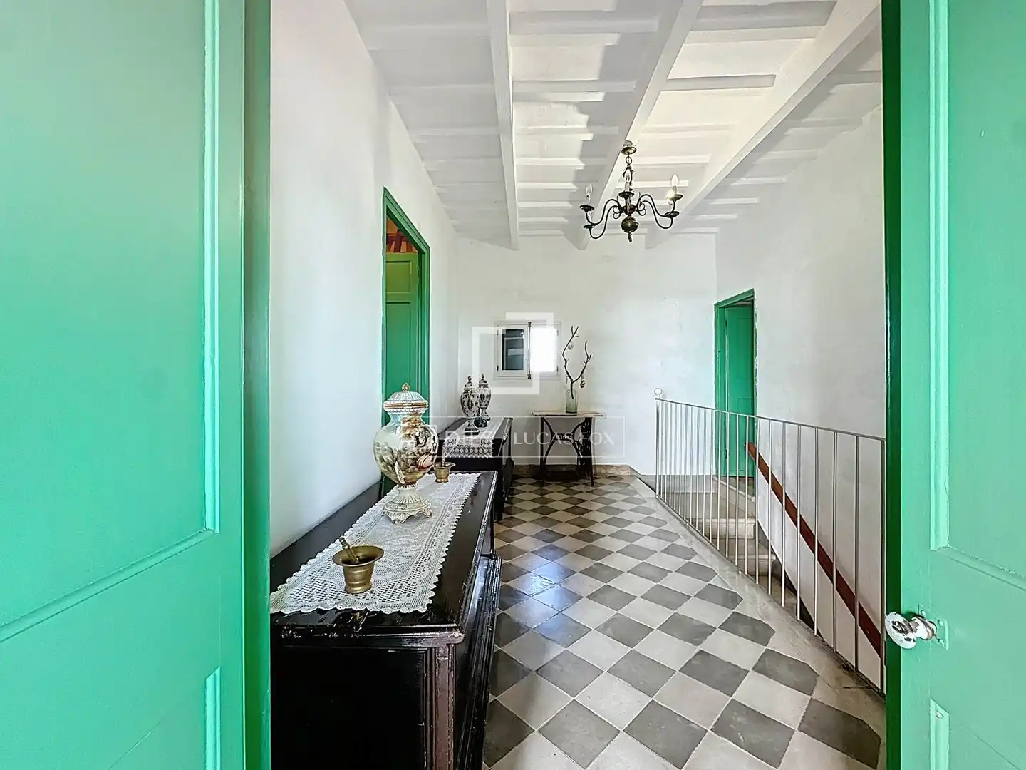 Country house zum Verkauf in Es Castell mit Privatgarten, Abstellraum und Balkon