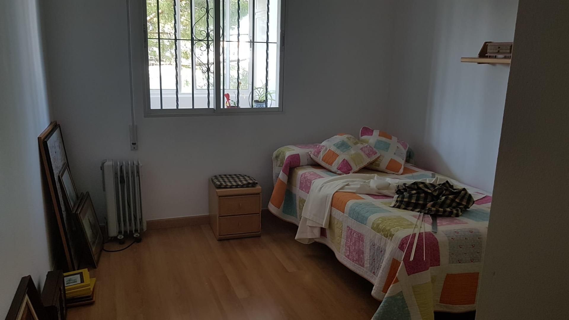 Habitación de Piso en venta en Utrera con Trastero, Amueblado y Balcón