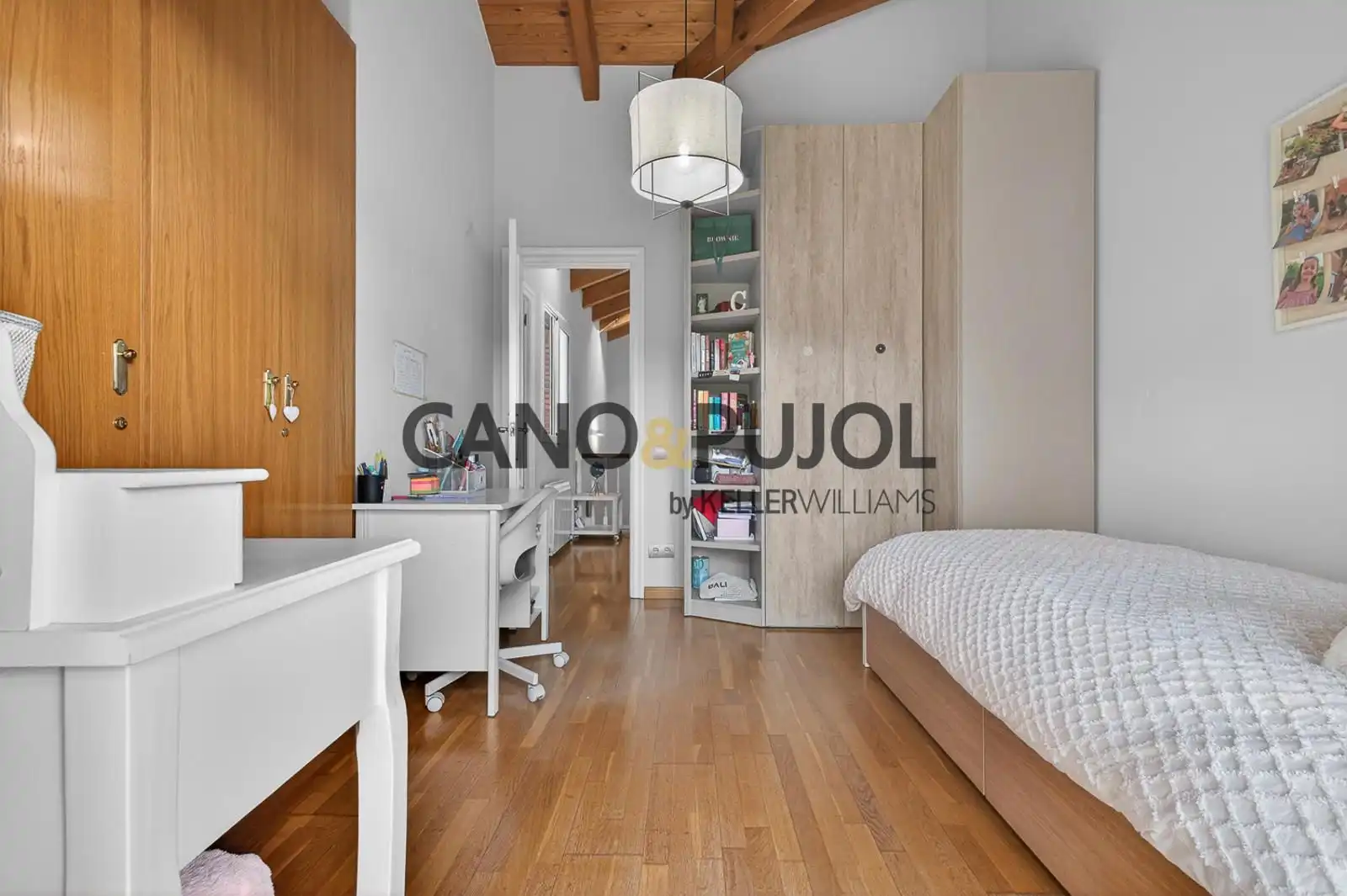 Dormitori de Casa o xalet en venda en Sant Cugat del Vallès amb Aire condicionat, Calefacció i Terrassa