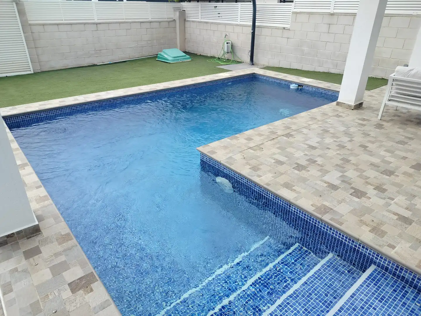 Swimming pool of Flat for rent in Santa Pola  with Air Conditioner, Heating and Terrace