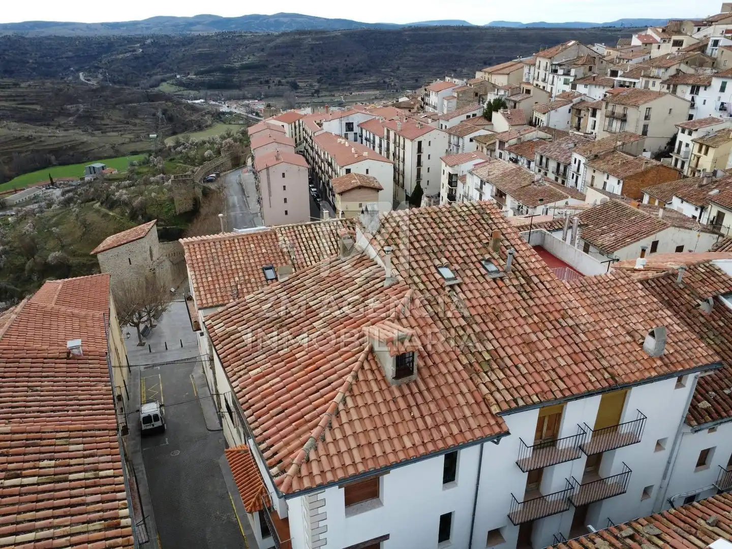 Vista exterior de Finca rústica en venda en Morella amb Calefacció, Traster i Moblat