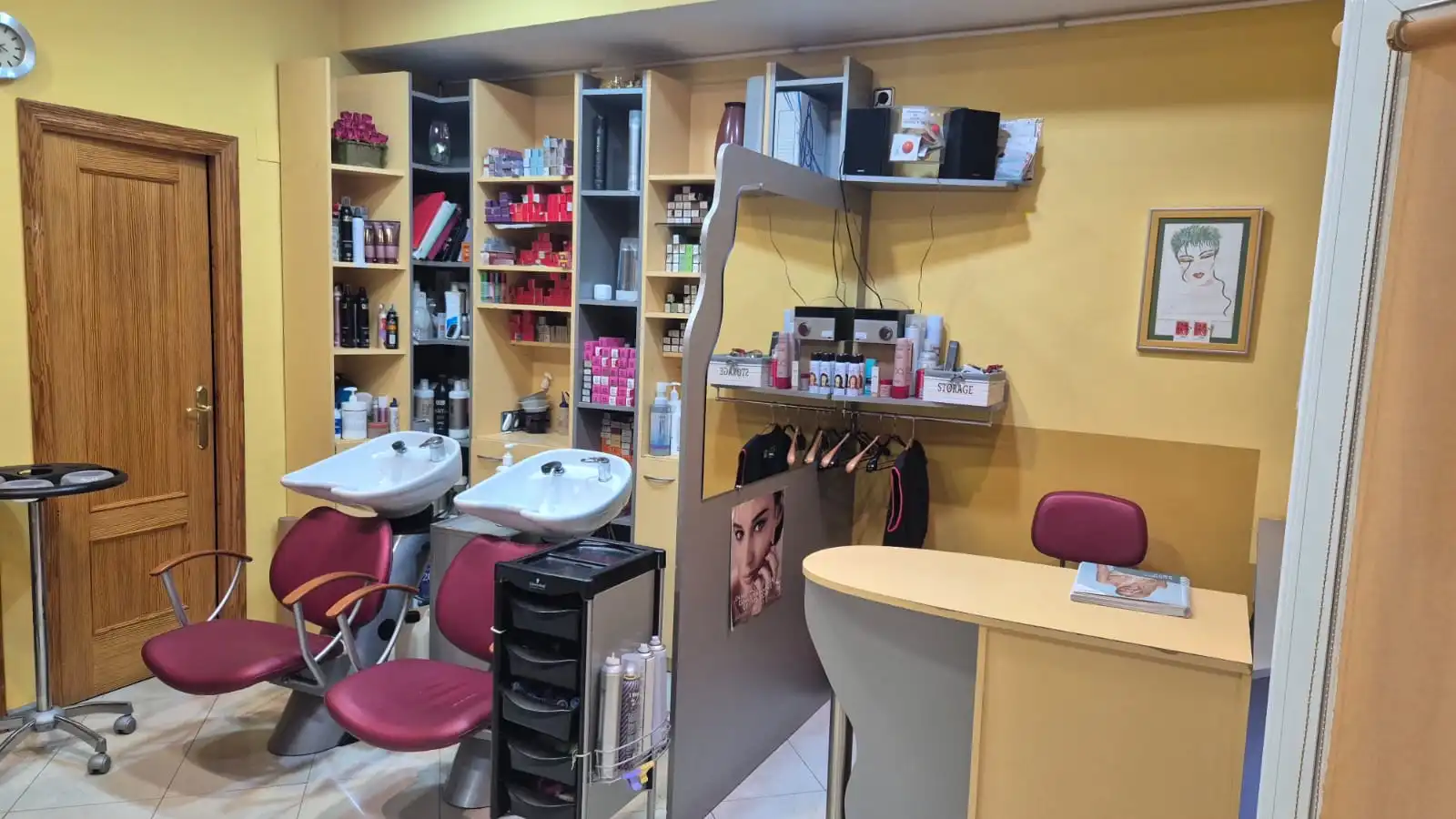 Business premises for transfer in Carrer Sant Cristofol 25, imagen 4