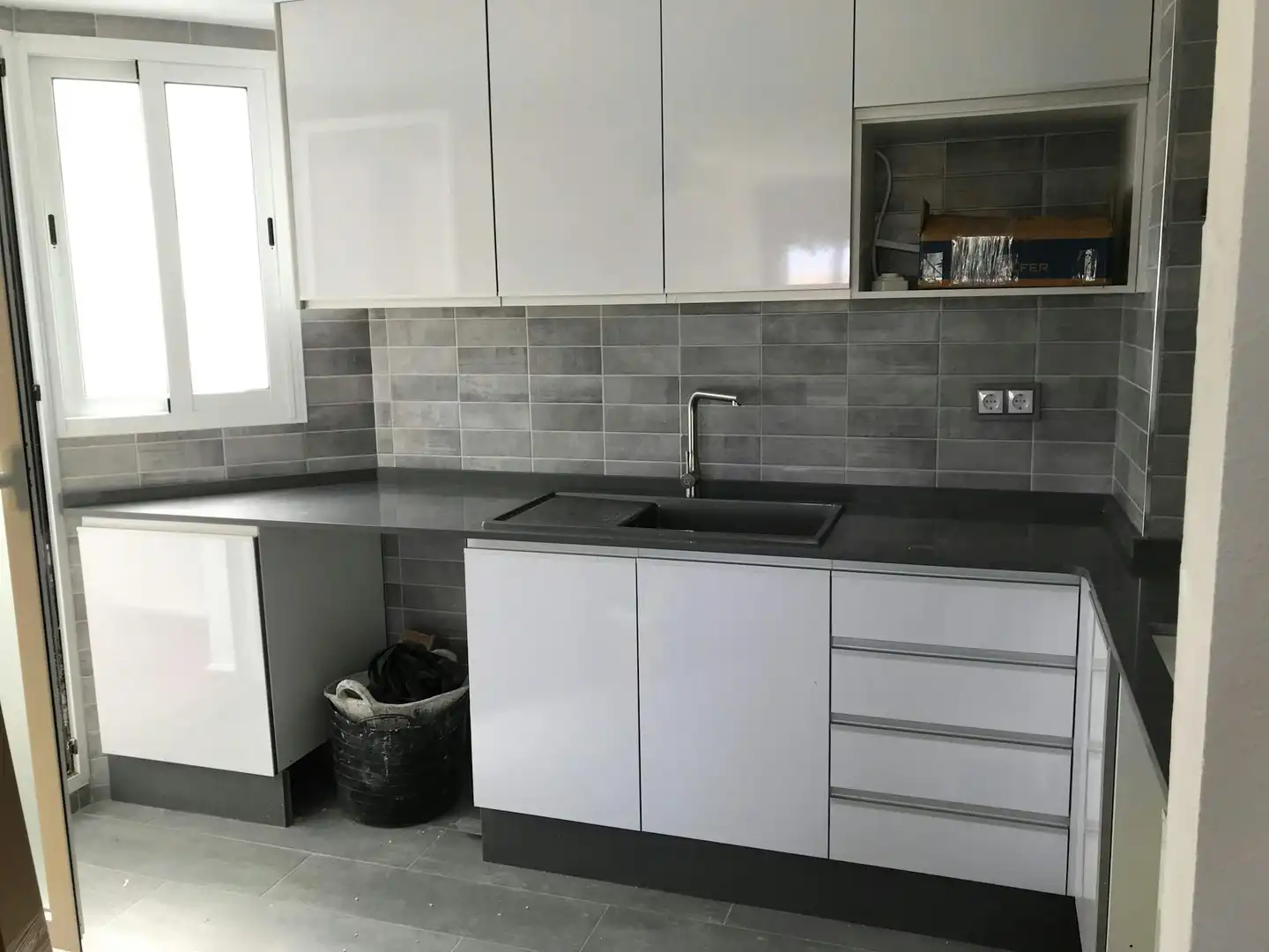 Cocina de Piso para compartir en Valencia con Aire acondicionado, Amueblado y Lavadora
