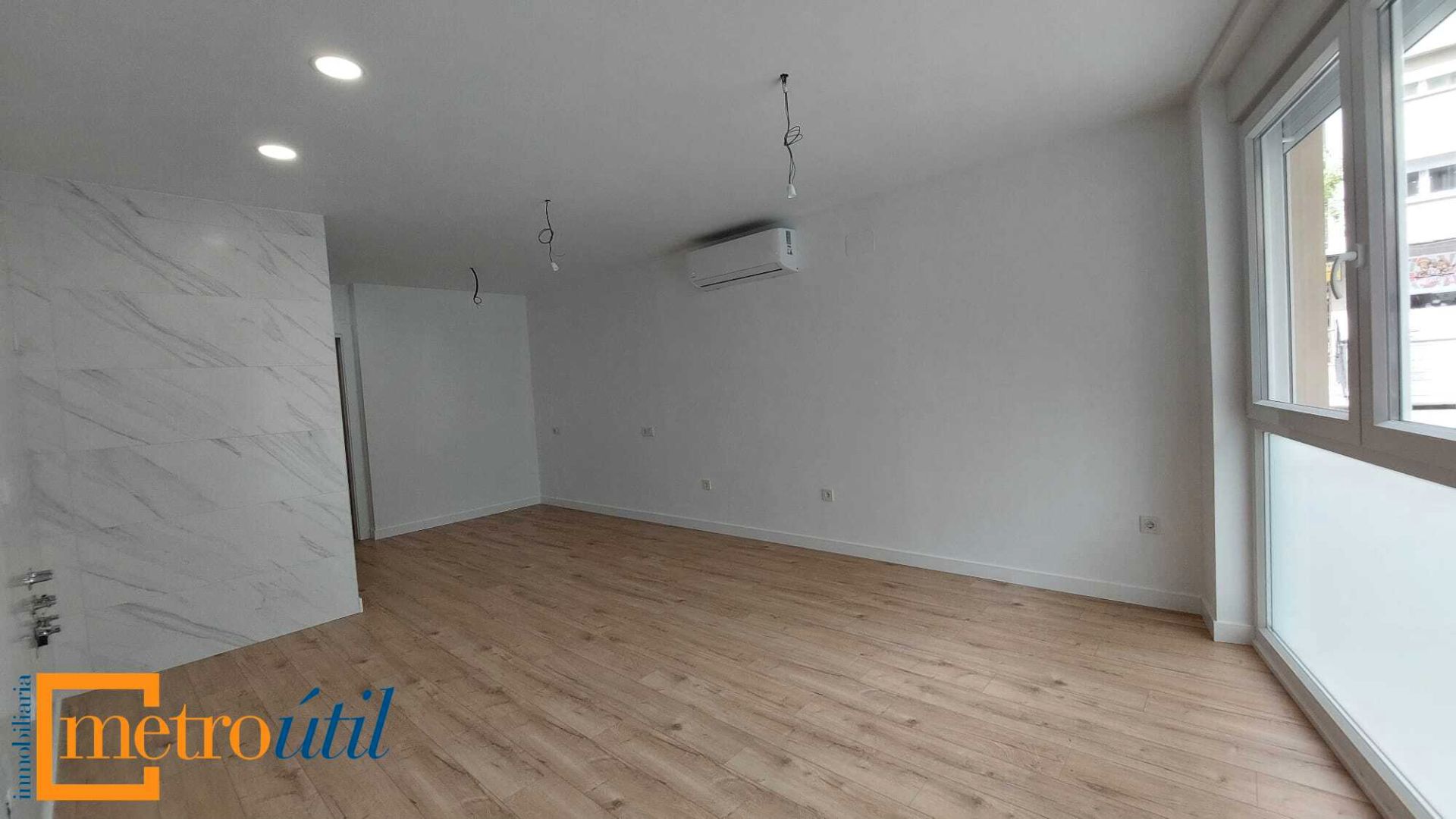 Study for sale in Salamanca Capital  with Air Conditioner, Heating and Parquet flooring