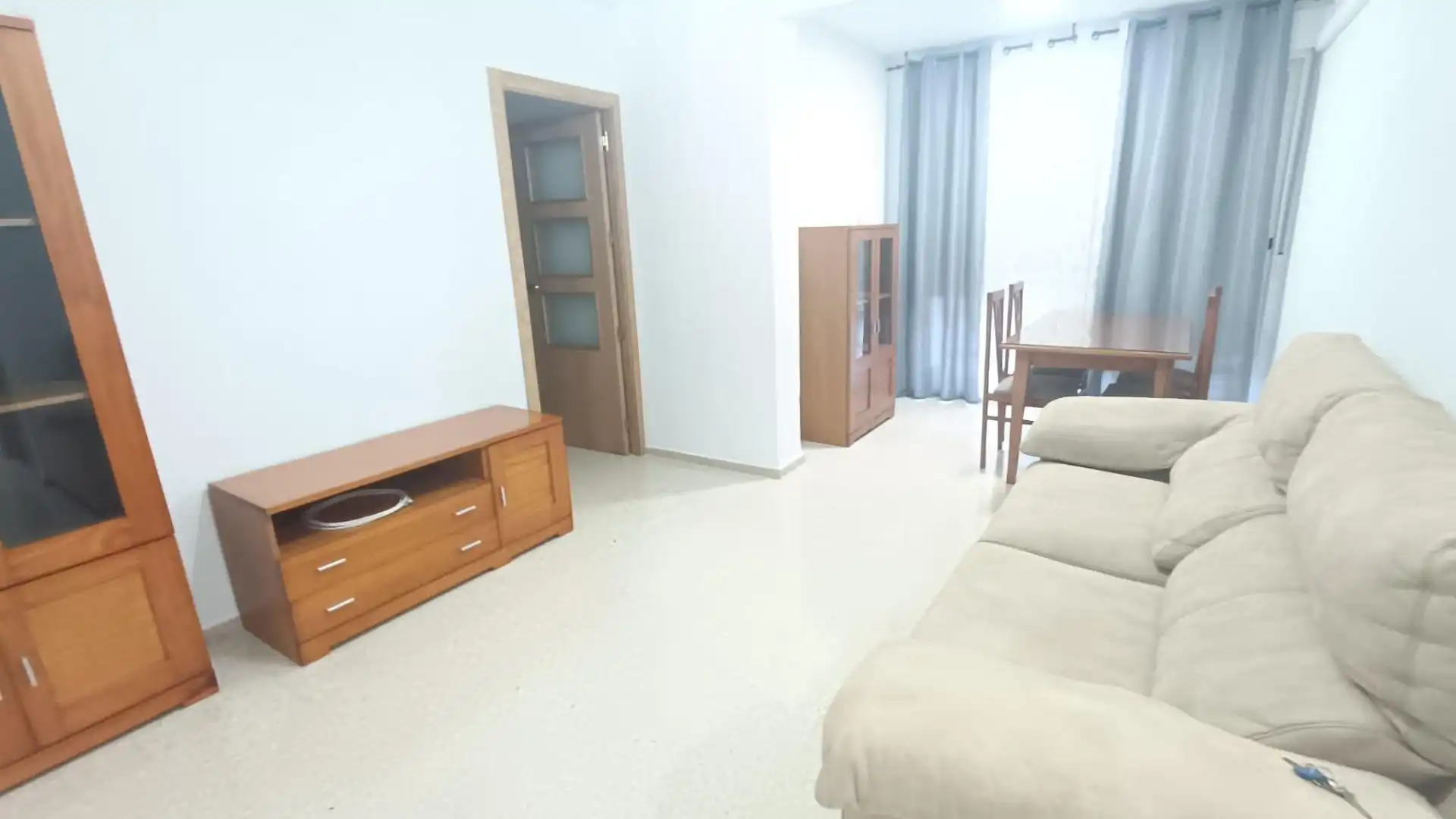 Sala de estar de Piso de alquiler en  Córdoba Capital con Aire acondicionado, Terraza y Amueblado