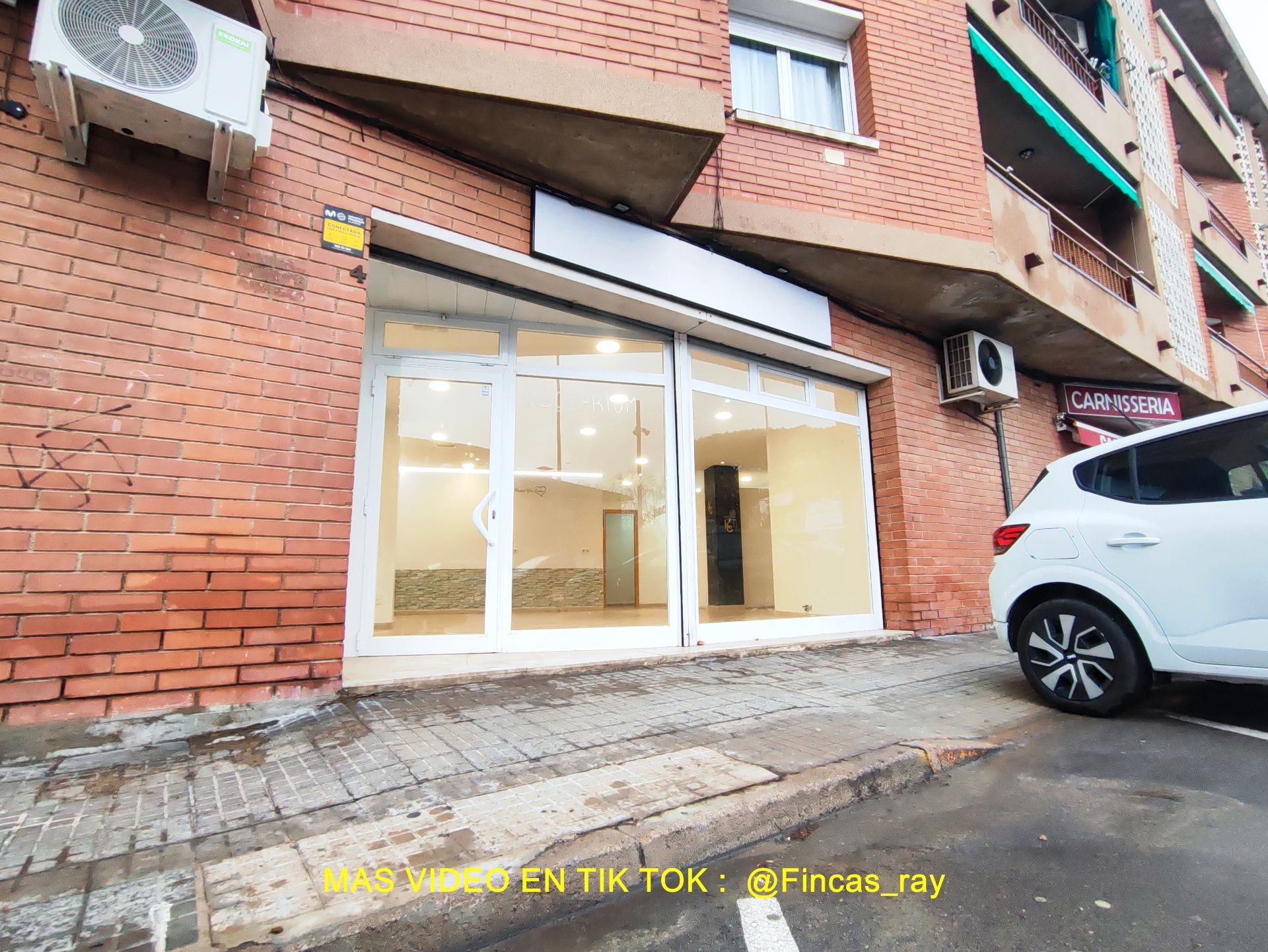 Premises for rent in Avinguda Diagonal, 21