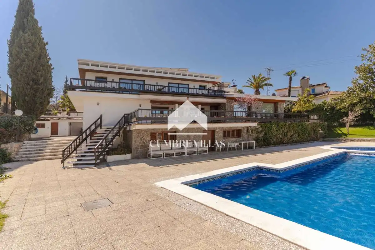 Exterior view of Houses for sale in Gójar  with Heating, Private garden and Terrace