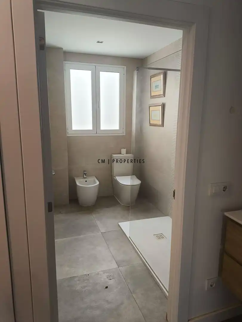 Baño de Piso de alquiler en Valencia con Aire acondicionado, Calefacción y Terraza