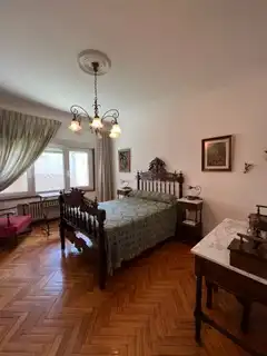 Dormitori de Casa o xalet en venda en Pontevedra Capital  amb Calefacció, Traster i Moblat
