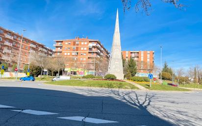 Vista exterior de Pis en venda en Salamanca Capital amb Terrassa i Balcó