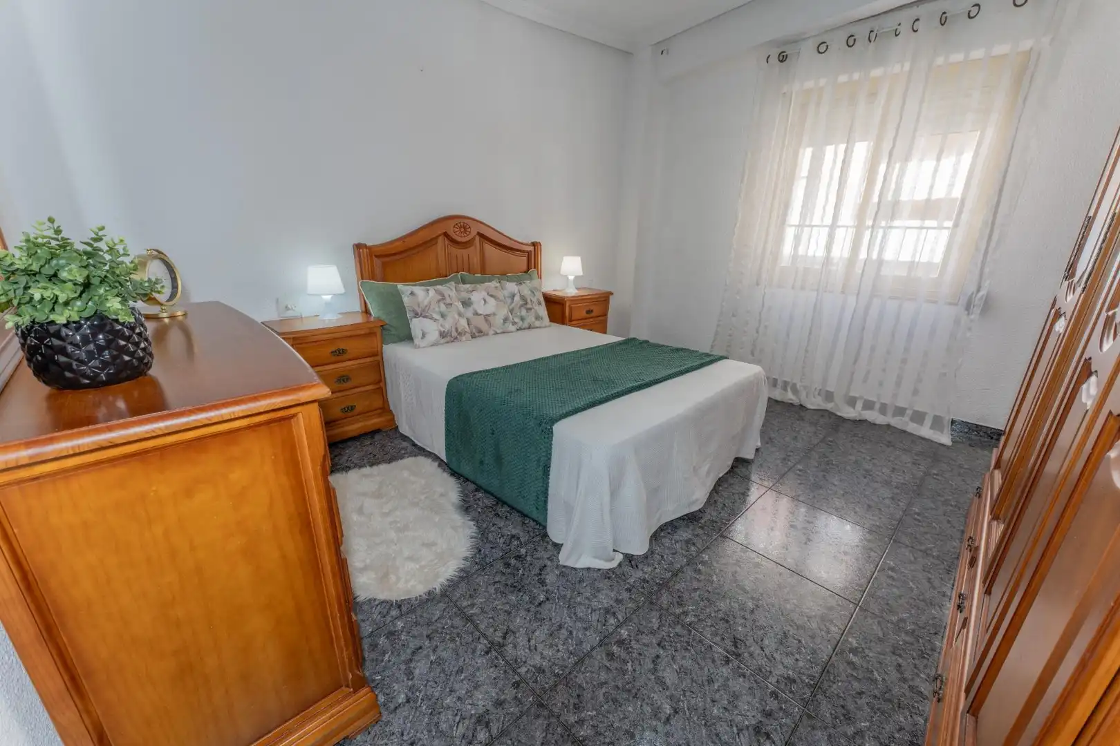 Habitación de Piso en venta en Elche / Elx con Amueblado