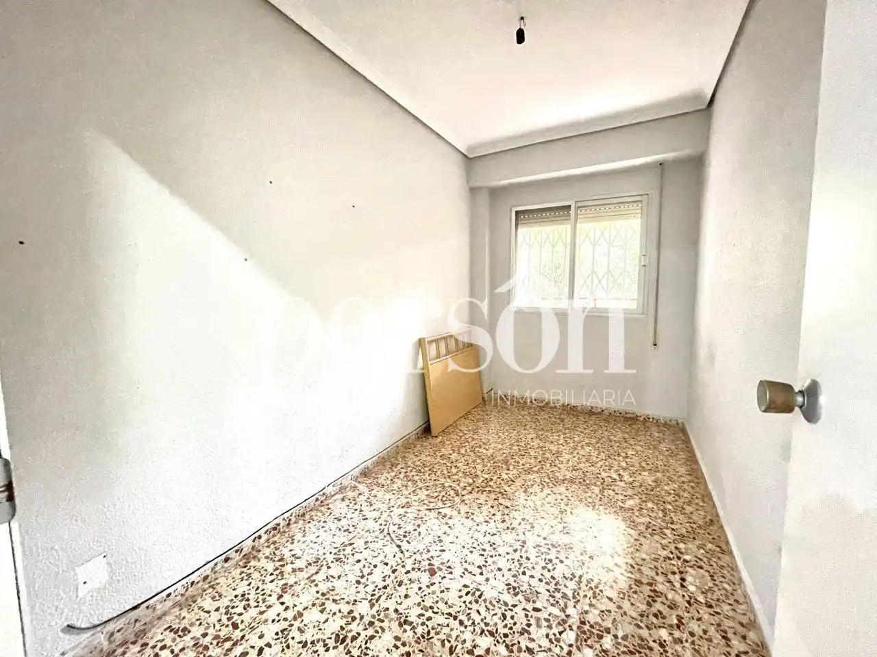 Flat for rent in Torrent  with Terrace and Community pool