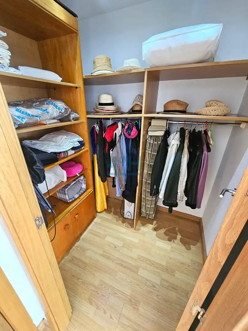 Dormitori de Casa o xalet en venda en Nogueira de Ramuín amb Calefacció, Jardí privat i Terrassa