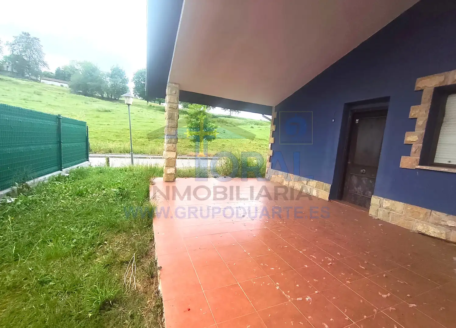 Aparcament de Casa o xalet en venda en Nava amb Jardí privat i Terrassa