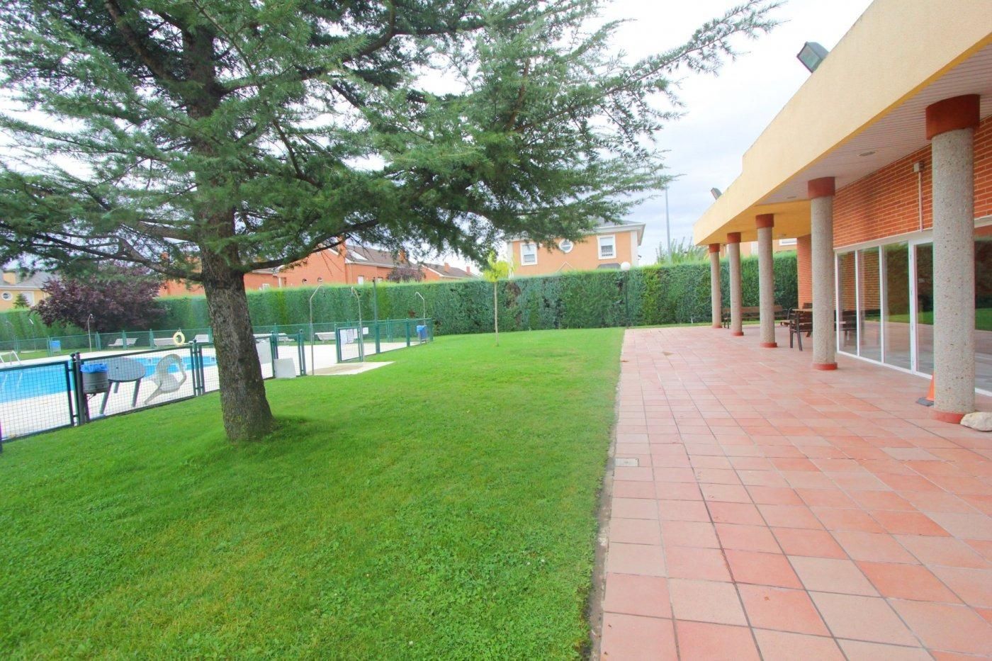 Garden of Single-family semi-detached for sale in Torrejón de Ardoz  with Heating, Private garden and Community pool