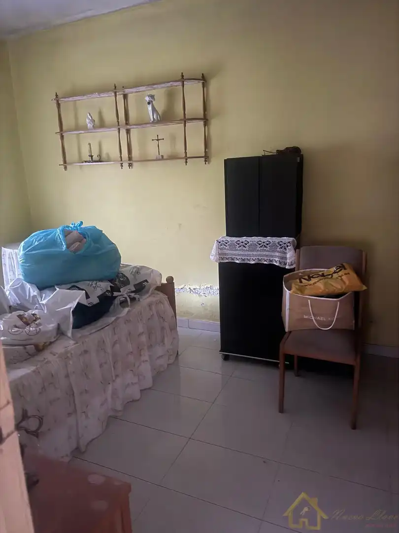 Habitación de Casa o chalet en venta en Friol