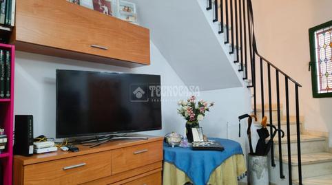 Foto 2 de Casa adosada en venta en Castilleja de la Cuesta, Sevilla