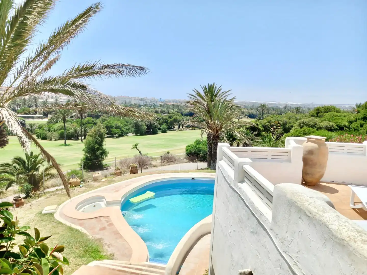 Piscina de Casa o chalet en venta en El Ejido con Aire acondicionado, Calefacción y Jardín privado