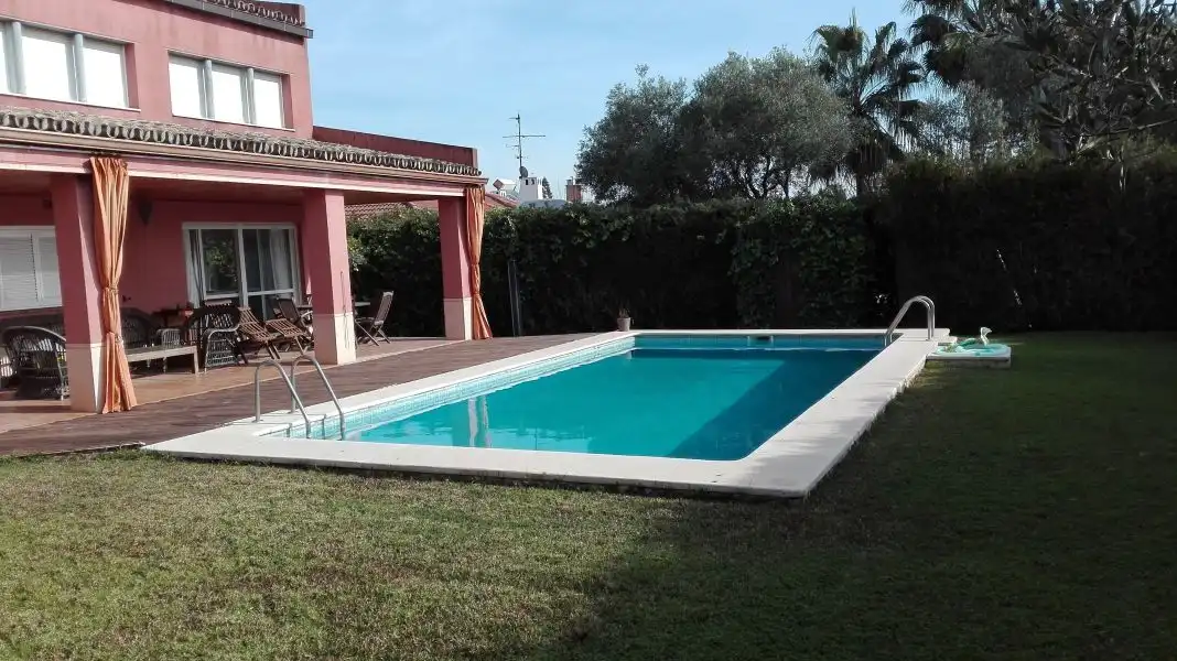 Villa mit Pool zur Miete in Valencina de la Concepción