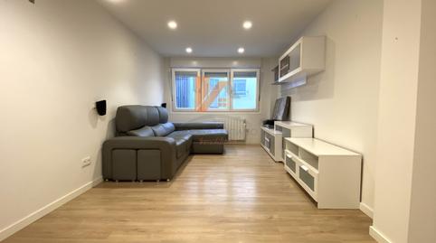 Foto 5 de Piso en venta en Avenida Rosalia Castro, 30, O Milladoiro, A Coruña